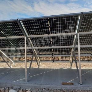pendakap dipasang skru tanah solar